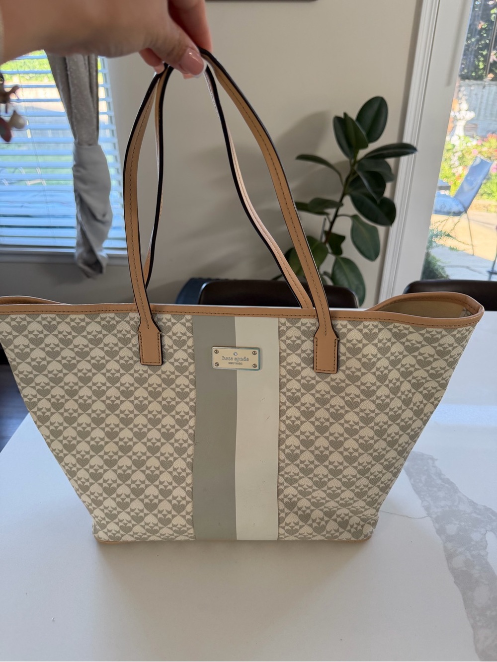 Kate Spade Vinyl White/Gray Large Purse